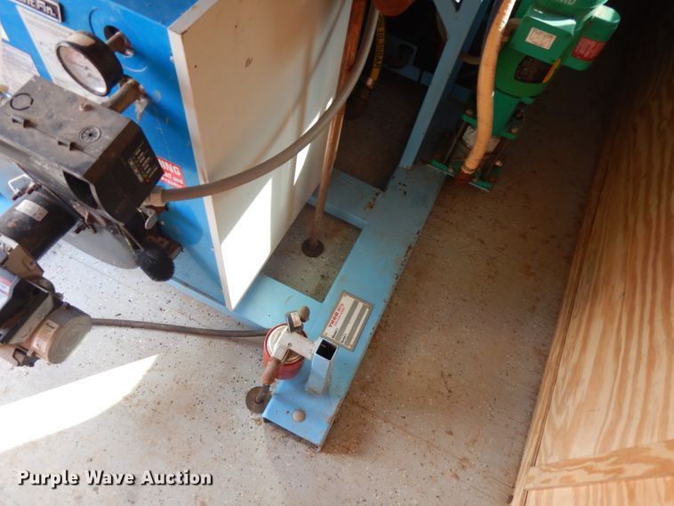 image for item JQ9149 2014 Lark United  enclosed cargo trailer with ground thaw machine