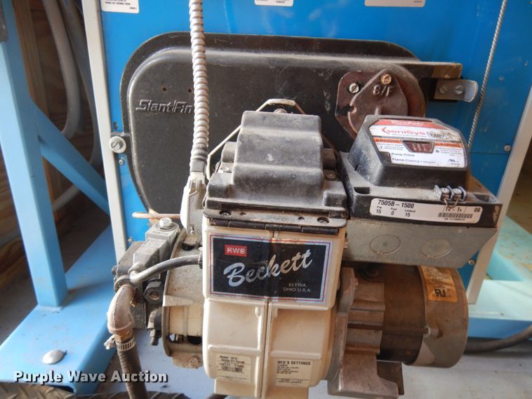 image for item JQ9153 2014 Lark United  enclosed cargo trailer with ground thaw machine