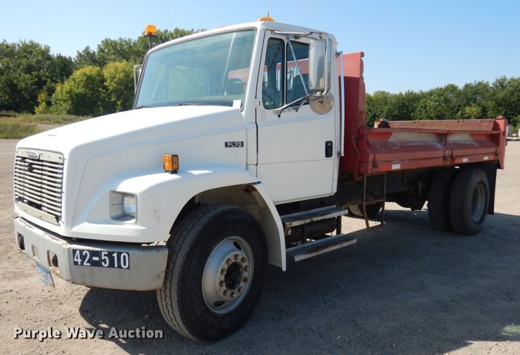 image for item JQ9175 1999 Freightliner FL70  dump truck
