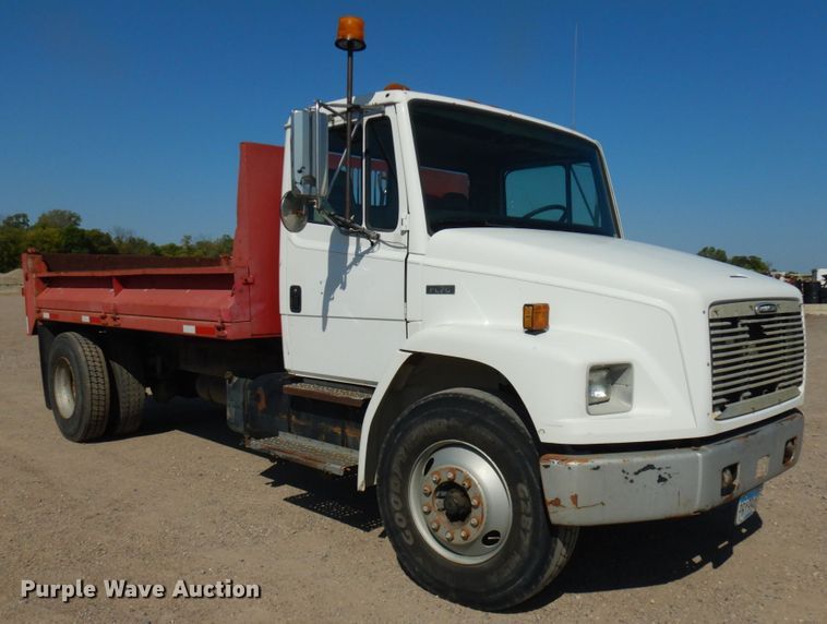 image for item JQ9175 1999 Freightliner FL70  dump truck