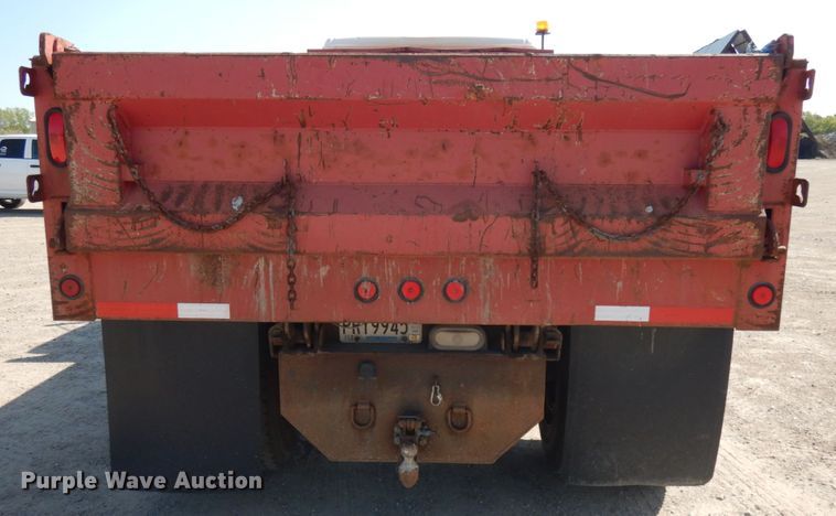 image for item JQ9175 1999 Freightliner FL70  dump truck