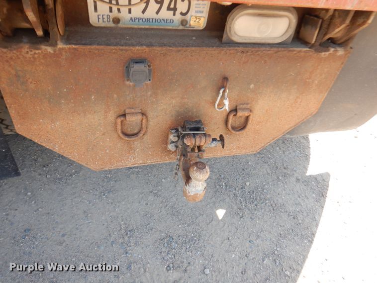 image for item JQ9175 1999 Freightliner FL70  dump truck