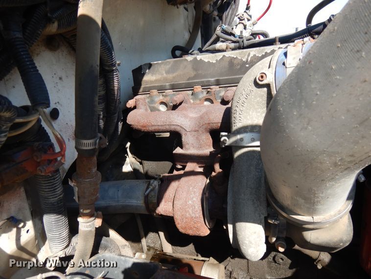 image for item JQ9175 1999 Freightliner FL70  dump truck
