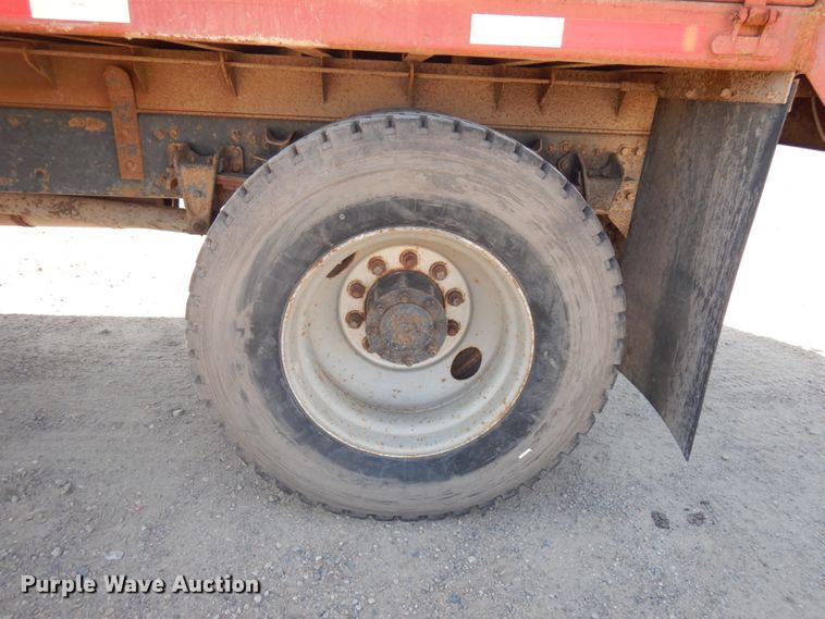 image for item JQ9175 1999 Freightliner FL70  dump truck