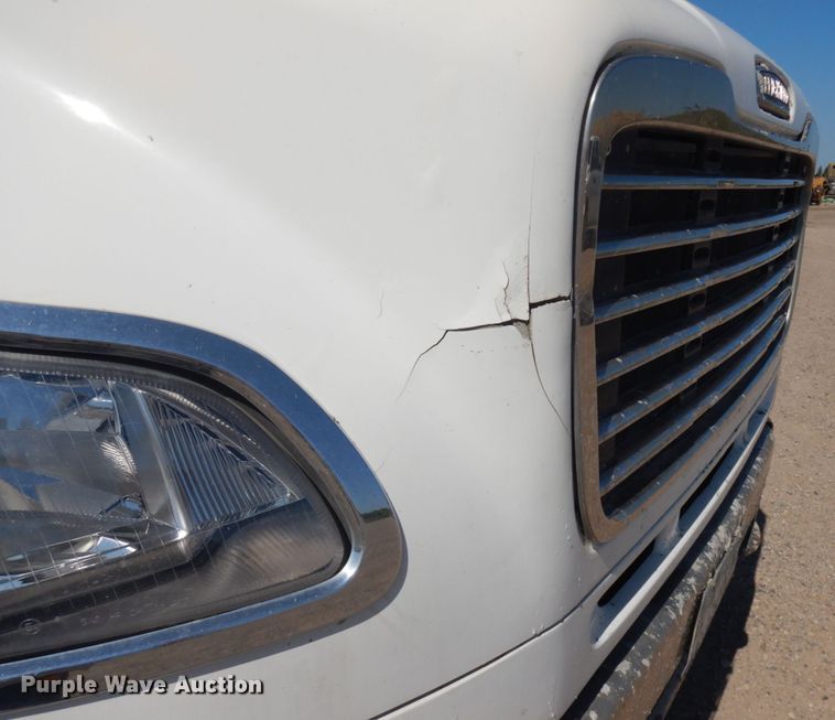 image for item JQ9179 2010 Freightliner Business Class M2  dump truck