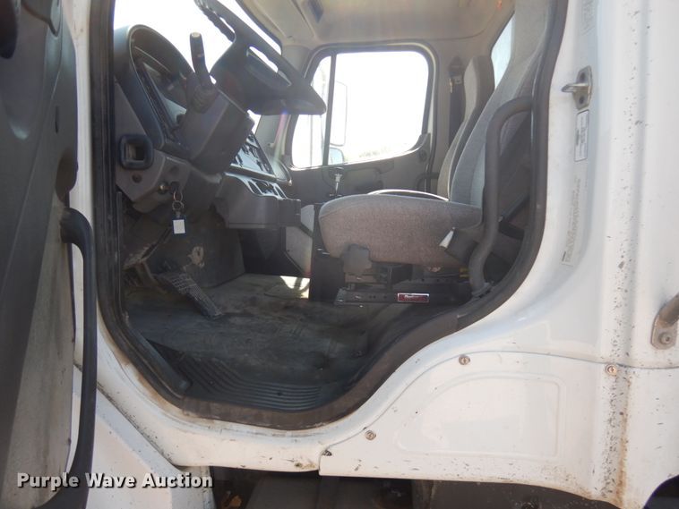 image for item JQ9179 2010 Freightliner Business Class M2  dump truck