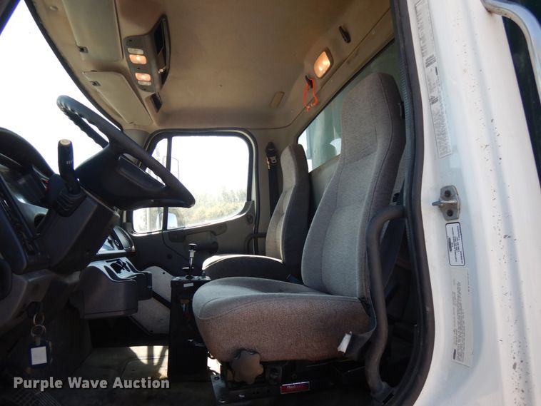 image for item JQ9179 2010 Freightliner Business Class M2  dump truck