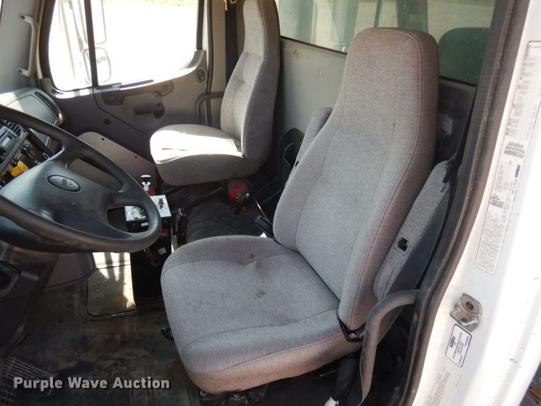 image for item JQ9179 2010 Freightliner Business Class M2  dump truck