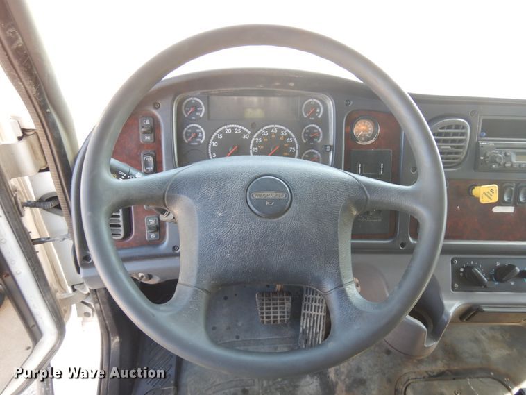 image for item JQ9179 2010 Freightliner Business Class M2  dump truck