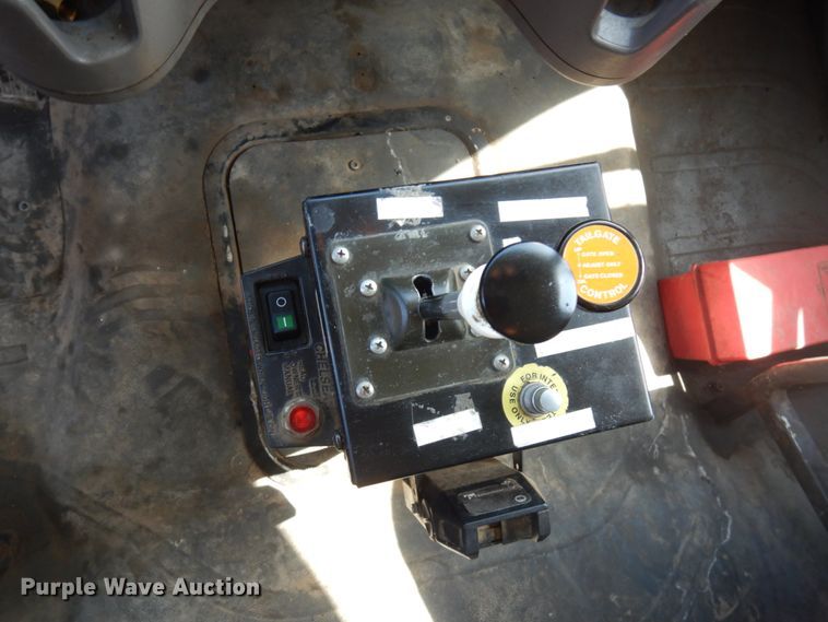 image for item JQ9179 2010 Freightliner Business Class M2  dump truck