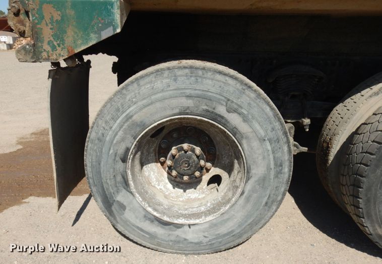 image for item JQ9179 2010 Freightliner Business Class M2  dump truck