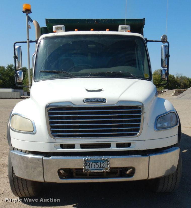 image for item JQ9180 2010 Freightliner Business Class M2  dump truck