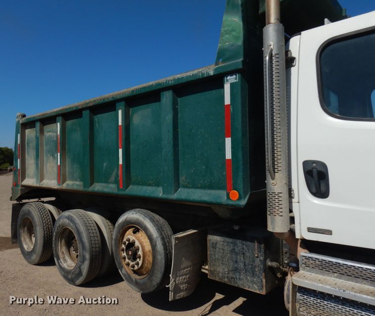 image for item JQ9180 2010 Freightliner Business Class M2  dump truck