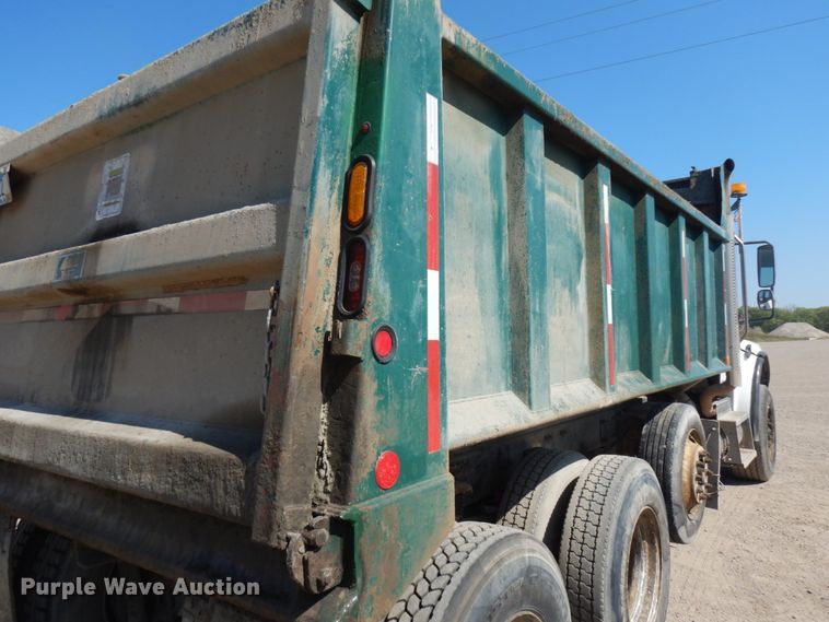 image for item JQ9180 2010 Freightliner Business Class M2  dump truck