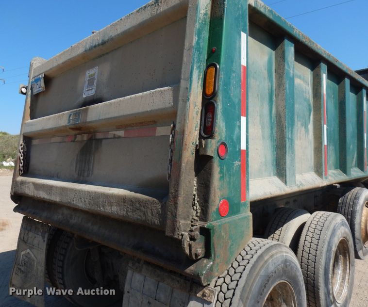 image for item JQ9180 2010 Freightliner Business Class M2  dump truck