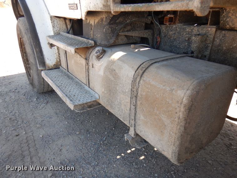 image for item JQ9180 2010 Freightliner Business Class M2  dump truck