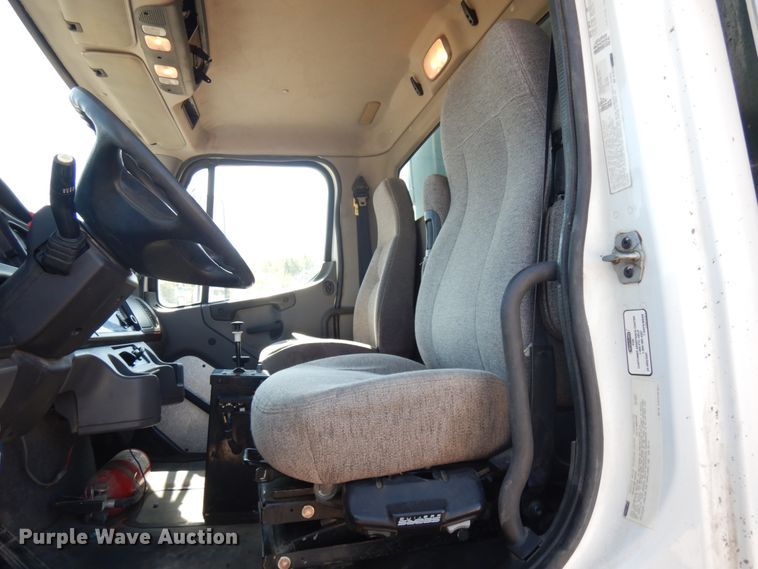 image for item JQ9180 2010 Freightliner Business Class M2  dump truck