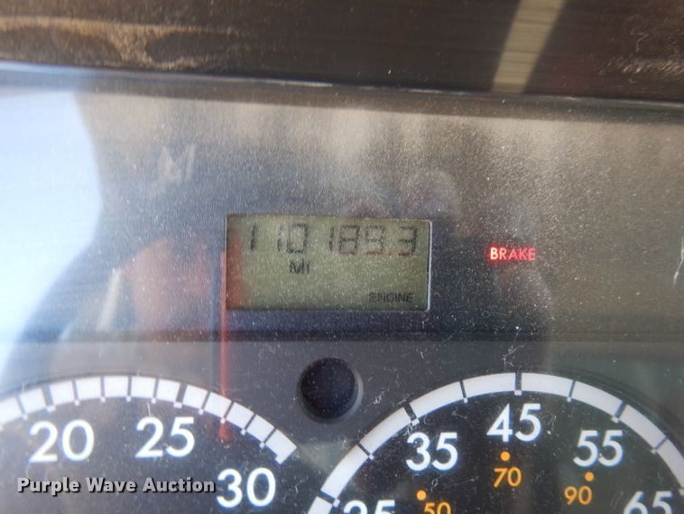 image for item JQ9180 2010 Freightliner Business Class M2  dump truck