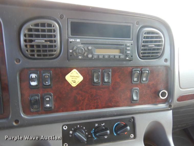 image for item JQ9180 2010 Freightliner Business Class M2  dump truck