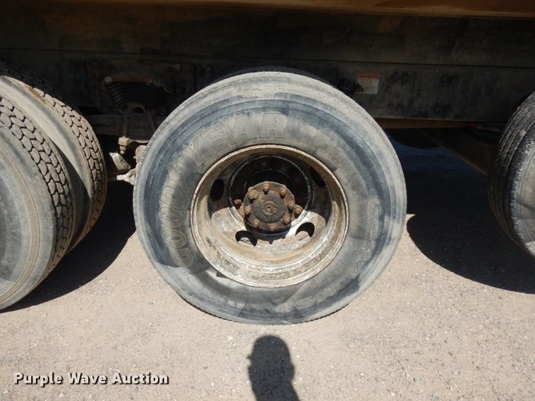 image for item JQ9180 2010 Freightliner Business Class M2  dump truck