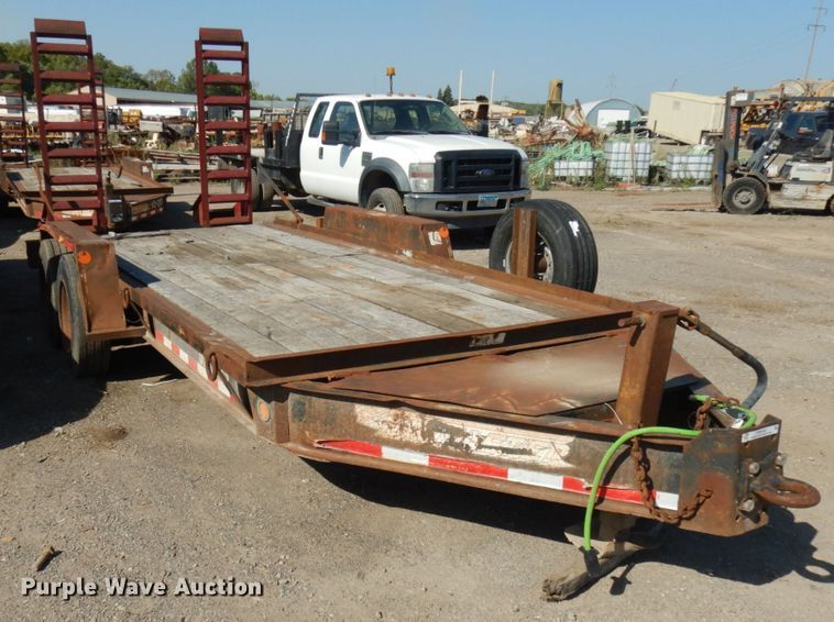 image for item JQ9182 1998 Towmaster  equipment trailer