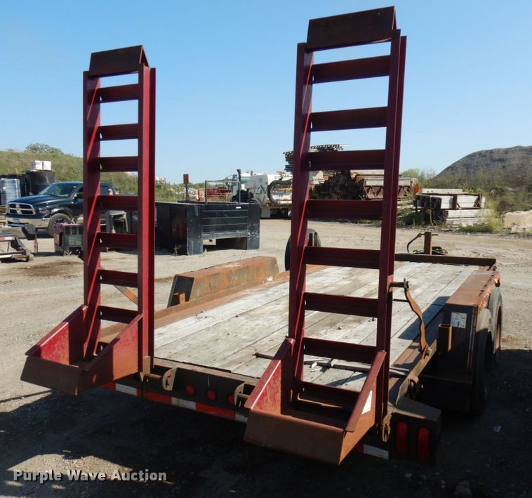 image for item JQ9182 1998 Towmaster  equipment trailer