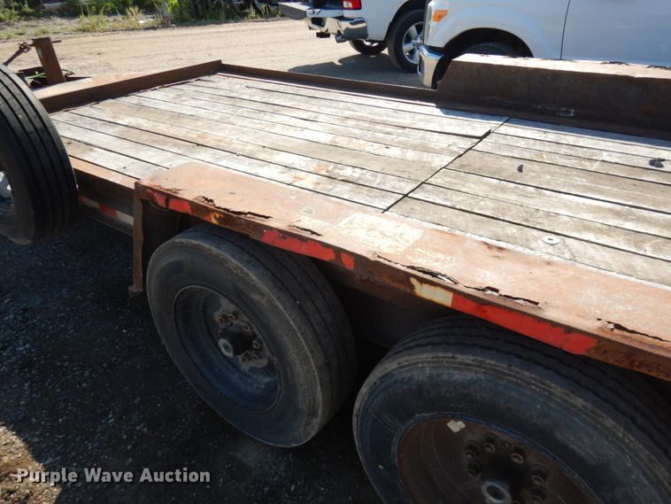 image for item JQ9182 1998 Towmaster  equipment trailer