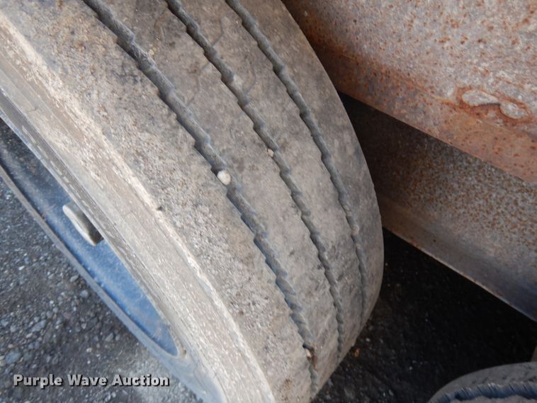 image for item JQ9182 1998 Towmaster  equipment trailer