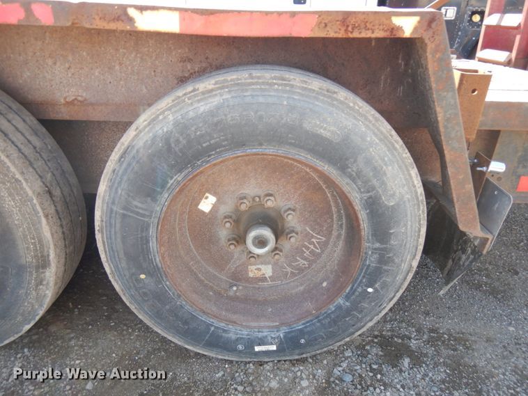 image for item JQ9182 1998 Towmaster  equipment trailer