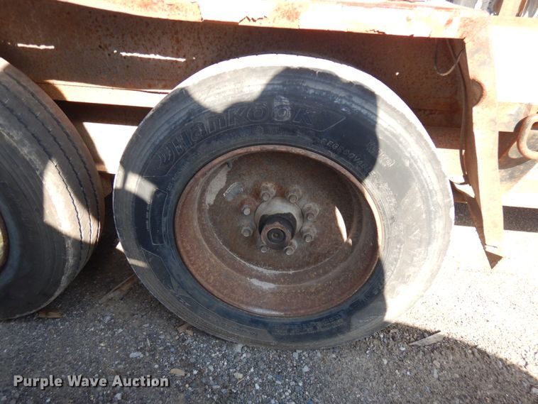 image for item JQ9182 1998 Towmaster  equipment trailer