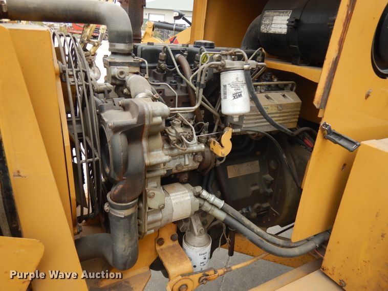 image for item JQ9210 1998 Vermeer BC1250A  wood chipper