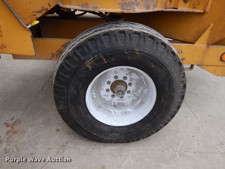 image for item JQ9210 1998 Vermeer BC1250A  wood chipper