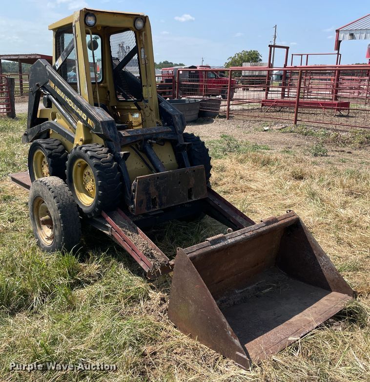 image for item JQ9573 1990 New Holland L455  skid steer loader