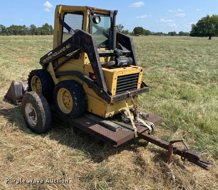 image for item JQ9573 1990 New Holland L455  skid steer loader