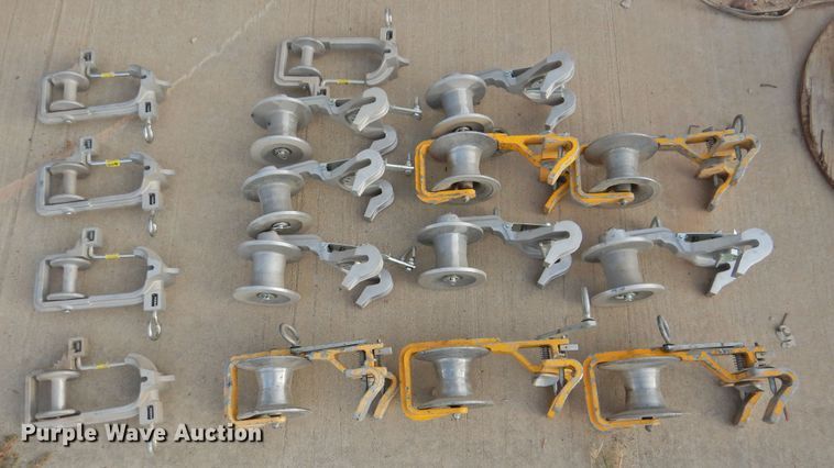 image for item JX9893 Aerial cable blocks