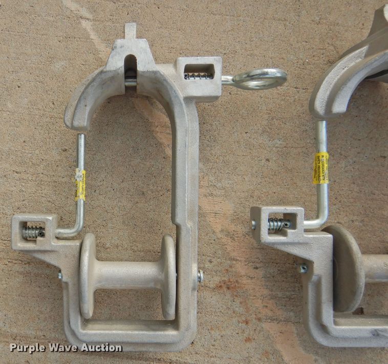 image for item JX9893 Aerial cable blocks