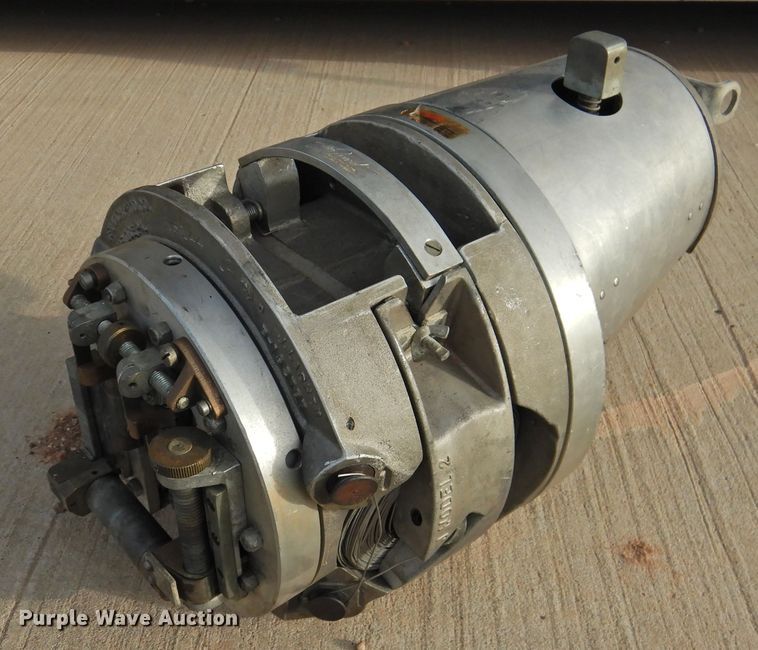 image for item JX9895 GMP J2  aerial cable lasher