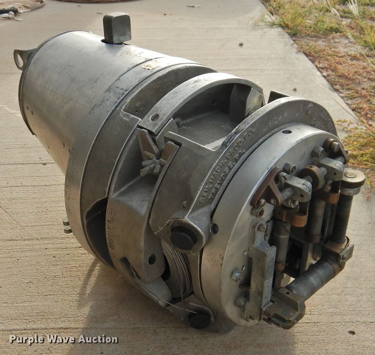 image for item JX9895 GMP J2  aerial cable lasher