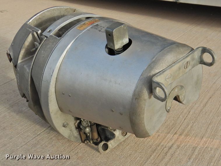 image for item JX9895 GMP J2  aerial cable lasher