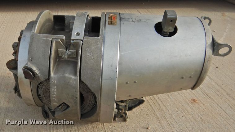 image for item JX9895 GMP J2  aerial cable lasher