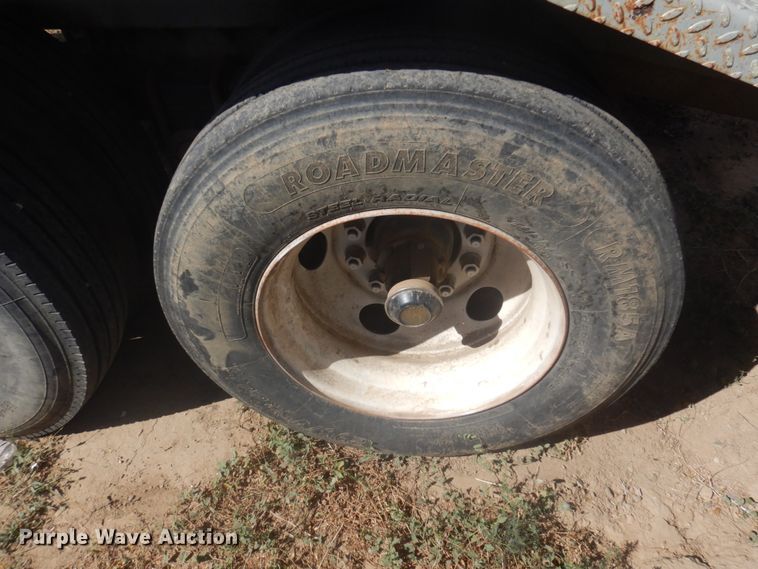 image for item JZ9847 1980 Trailmaster  tank trailer