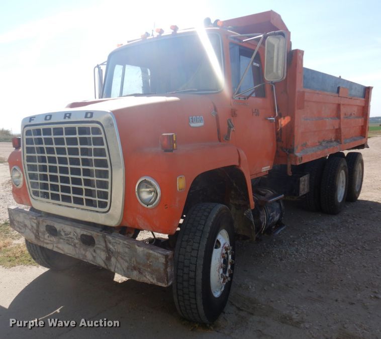 image for item JZ9900 1979 Ford  dump truck