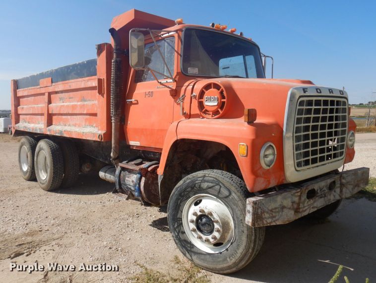image for item JZ9900 1979 Ford  dump truck