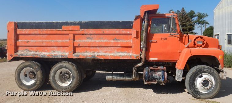 image for item JZ9900 1979 Ford  dump truck