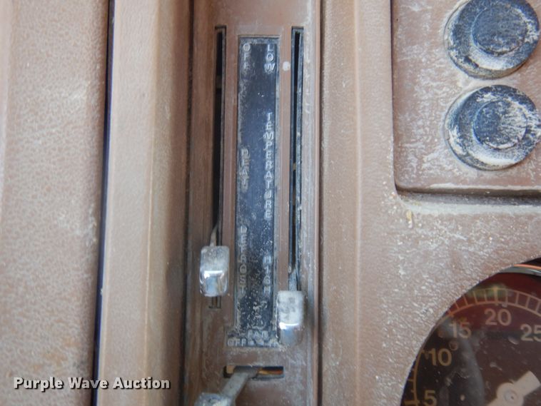 image for item JZ9900 1979 Ford  dump truck