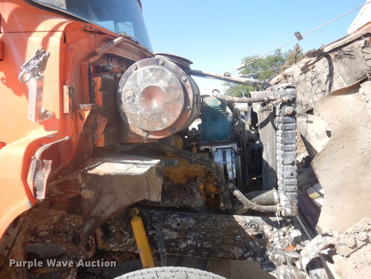 image for item JZ9900 1979 Ford  dump truck