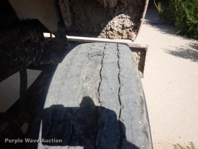 image for item JZ9900 1979 Ford  dump truck