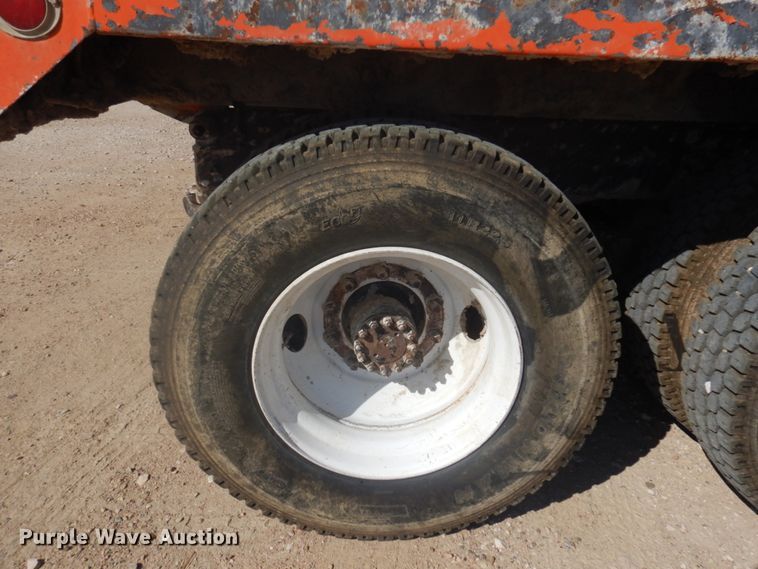 image for item JZ9900 1979 Ford  dump truck