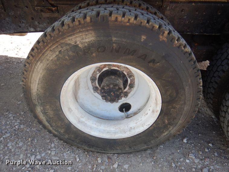 image for item JZ9900 1979 Ford  dump truck