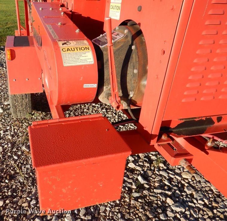 image for item KA9370 2007 Mobark Tornado 15  wood chipper